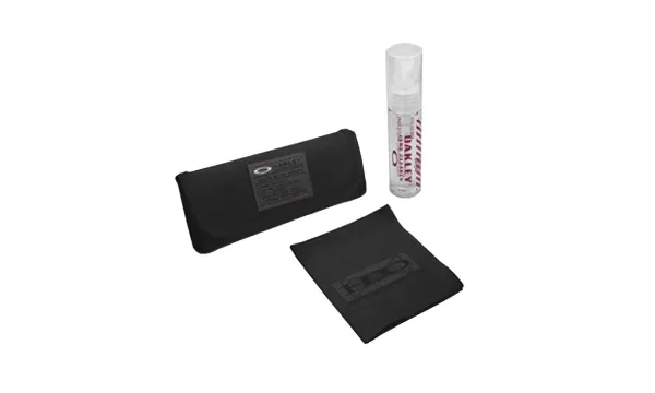 Oakley Eyewear Accessories*® Lens Cleaning Kit