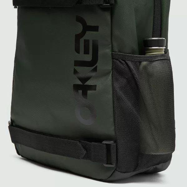 Oakley Backpacks & Bags*The Freshman Skate Backpack